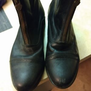 Women's Ariat Paddock English riding boots 7.5B